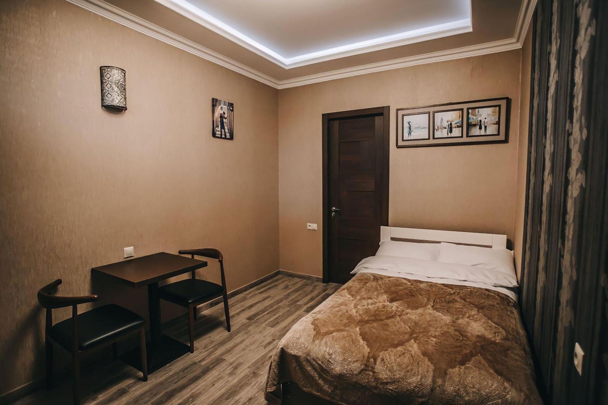 7 Rooms Hotel Tserovani Zewnętrze zdjęcie