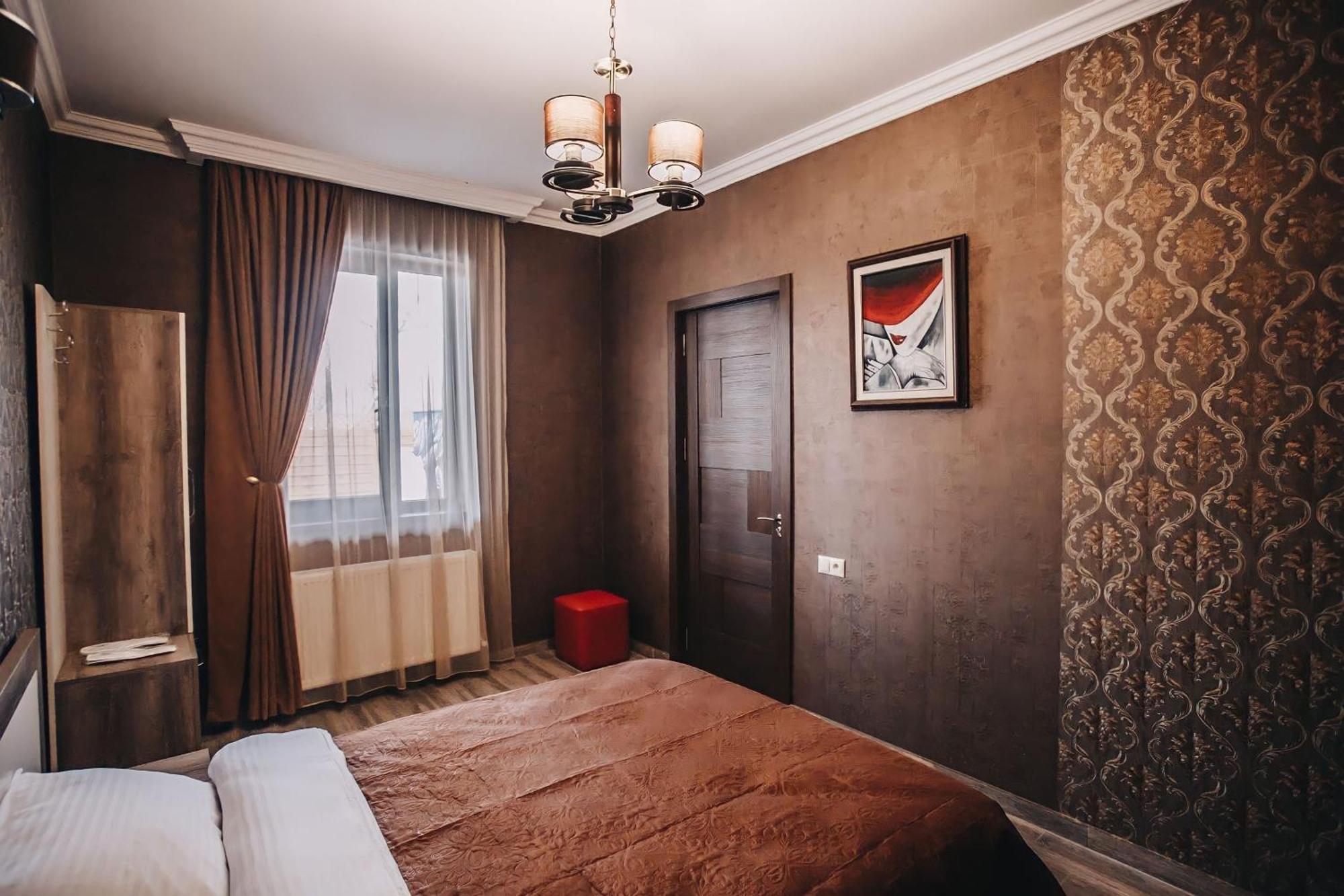 7 Rooms Hotel Tserovani Zewnętrze zdjęcie