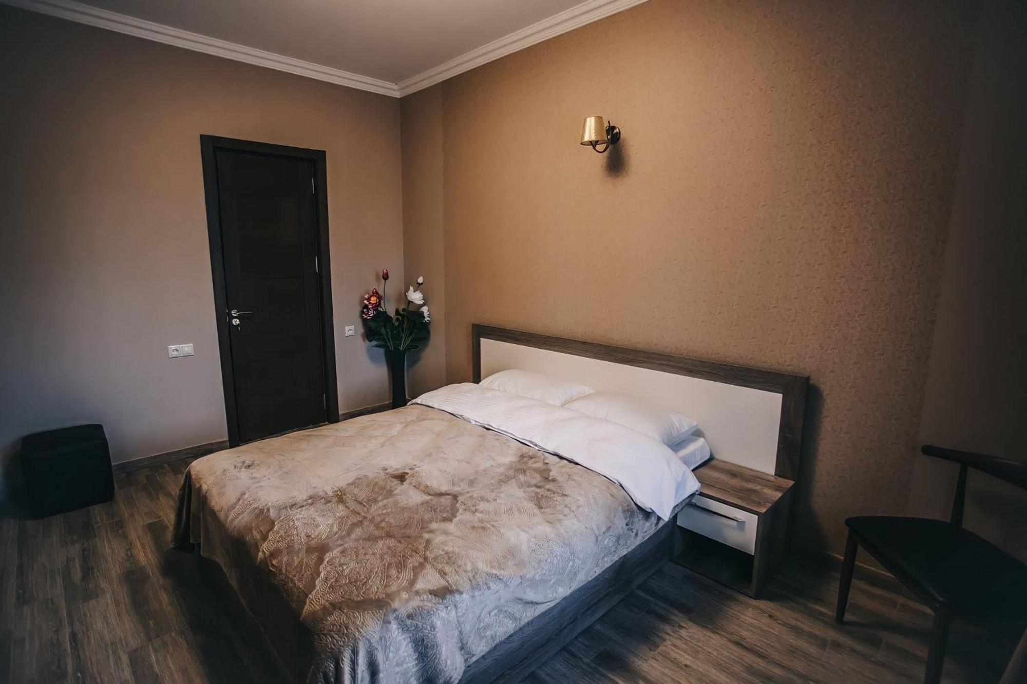 7 Rooms Hotel Tserovani Zewnętrze zdjęcie